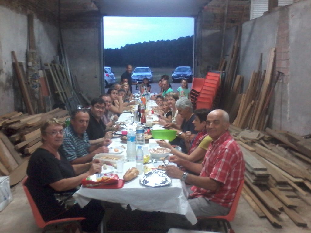 Repas de quartier à Rouzet