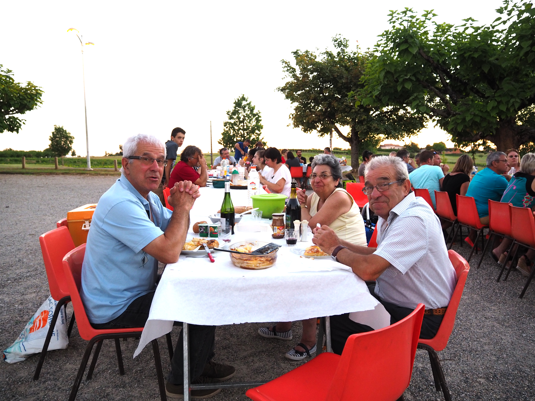 Repas de quartier puycornet cougournac gibiniargues