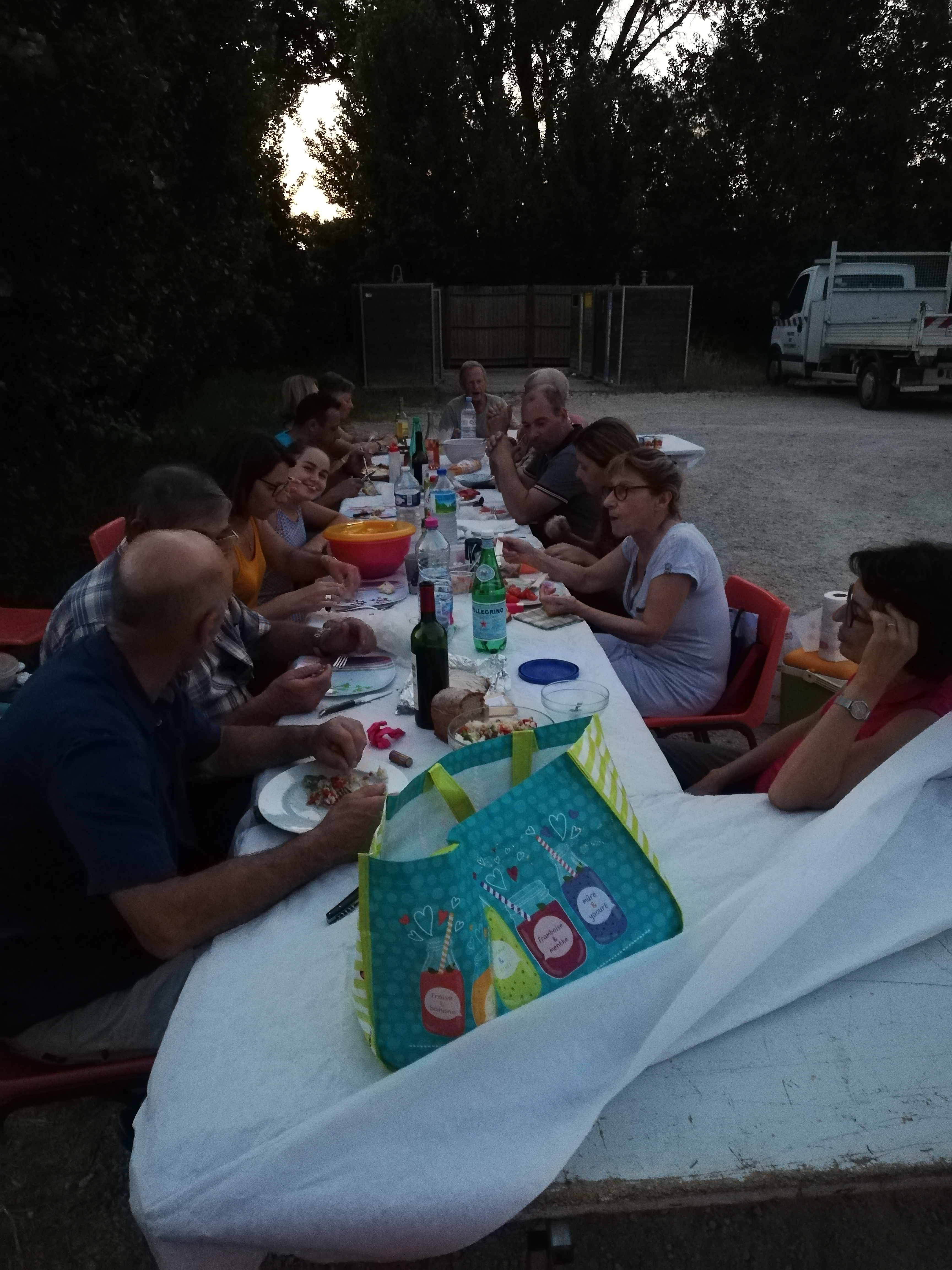 Repas de quartier rouzet 29/06/2019