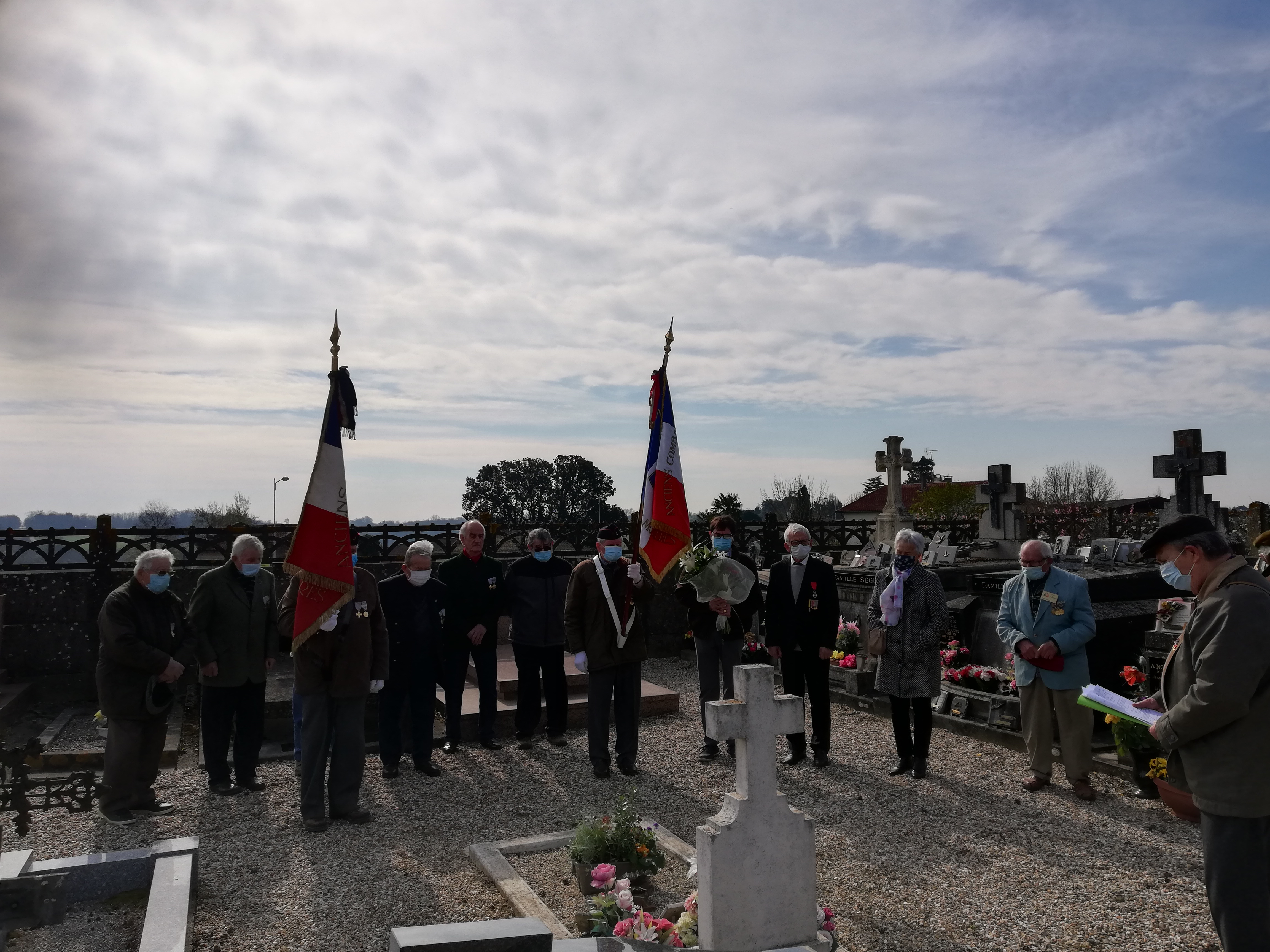 Cérémonie sur la tombe du soldat Bernard Senon